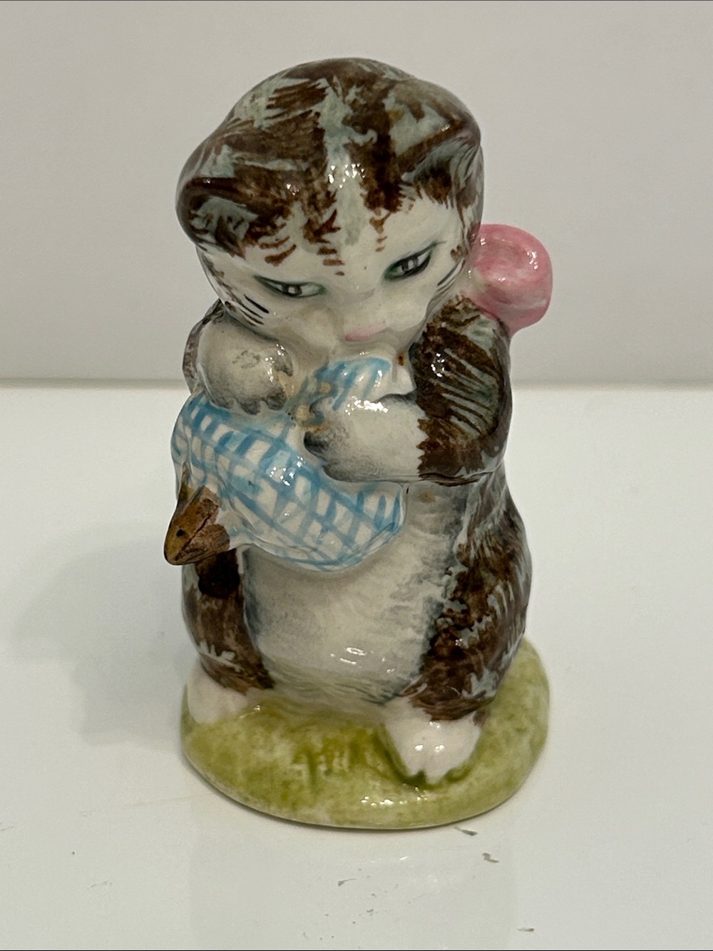 Beatrix Potter’s “Miss Moppet” Vintage 1954 Beswick, England Ceramic Cat Figure